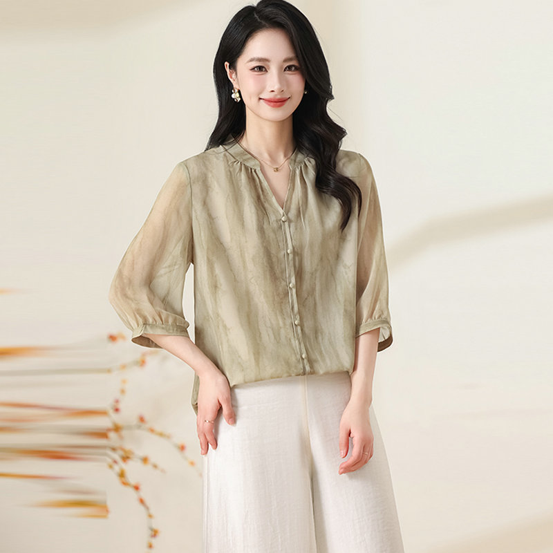 13286350.珍真羊 妈妈装夏季雪纺印花小衫时尚宽松上衣女