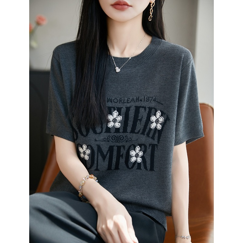 13316087.珍真羊 夏季圆领提花针织短袖上衣时尚休闲百搭T恤女