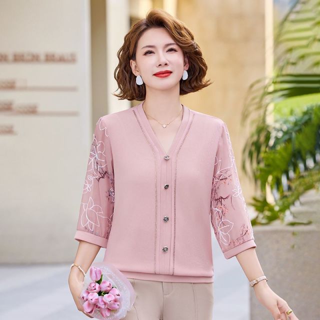 13337270.珍真羊 妈妈装夏季V领七分袖上衣洋气百搭T恤女