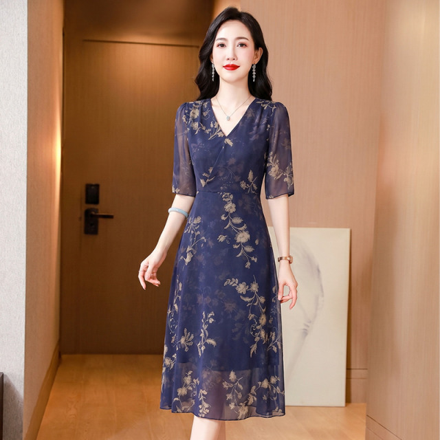 13465855.珍真羊 雪纺连衣裙夏装新款时尚V领印花裙子