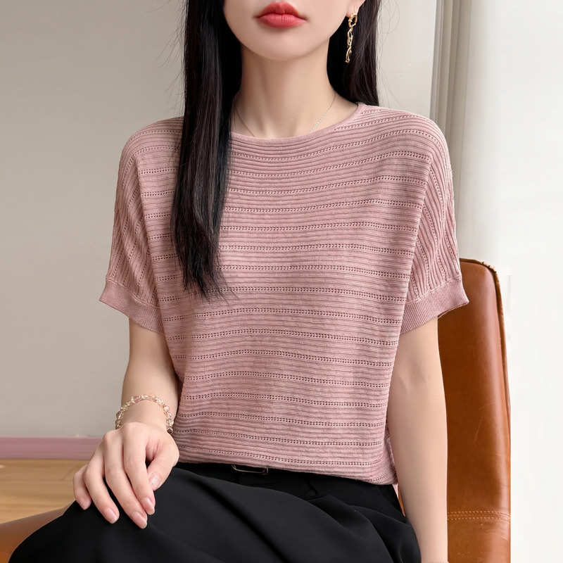 13657236.珍真羊 夏季圆领镂空蝙蝠袖T恤洋气针织薄款上衣女