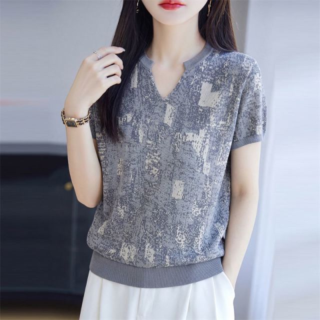 13668613.珍真羊 夏季V领天丝针织上衣时尚百搭短袖T恤女