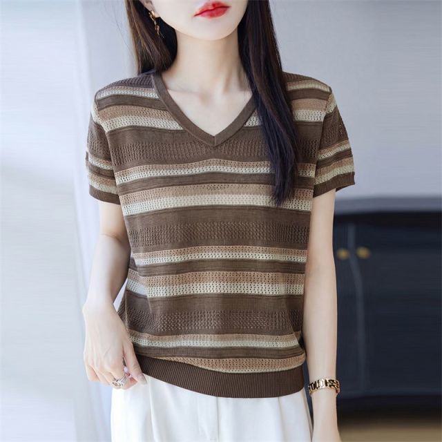 13668594.珍真羊 夏季V领条纹针织上衣时尚天丝百搭透气T恤女