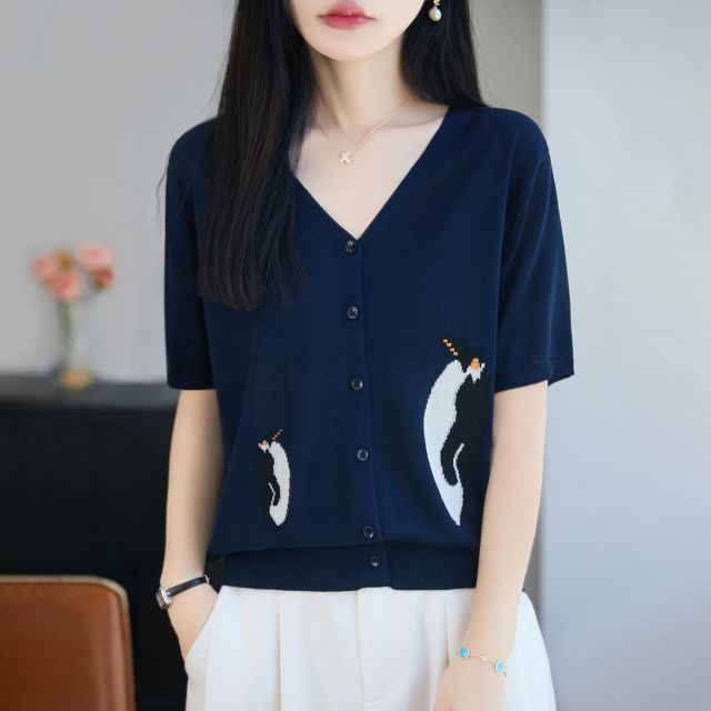 13675635.珍真羊 夏季V领短袖T恤时尚休闲百搭莱赛尔天丝上衣女