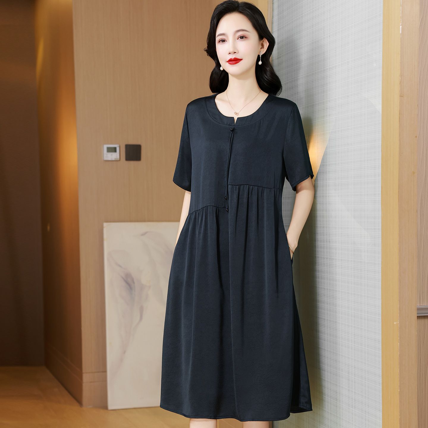 13685641.珍真羊 妈妈装夏季圆领短袖连衣裙洋气宽松遮肚裙子女