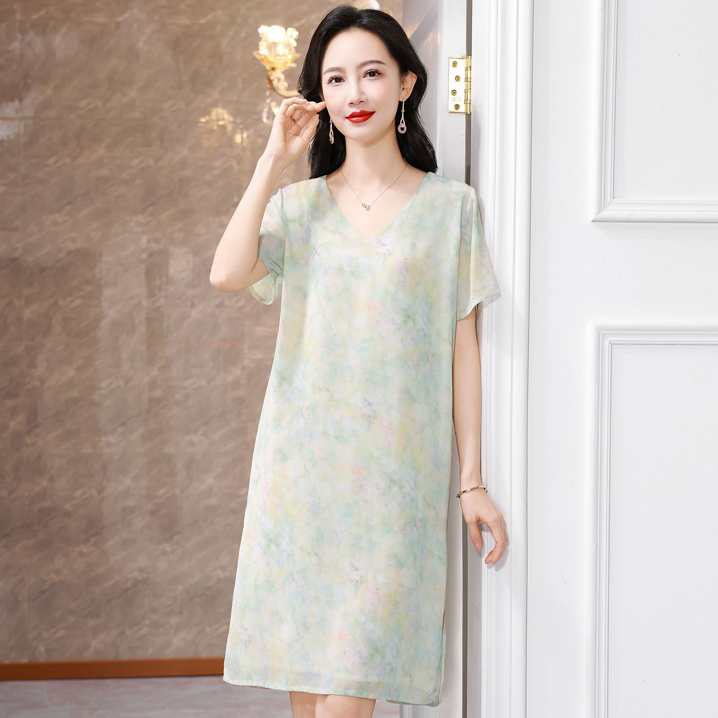 13694471.珍真羊 夏季圆领短袖连衣裙洋气宽松减龄裙子女
