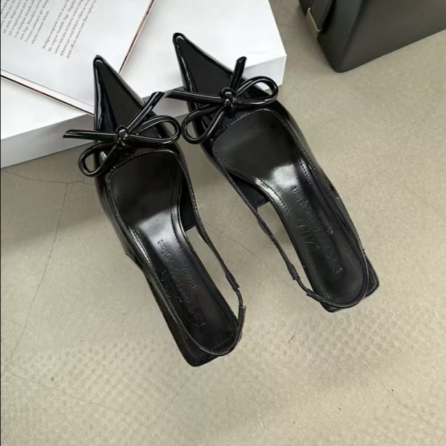 11749773.FANDEI春夏细跟高跟鞋蝴蝶结包头凉鞋百搭优雅尖头单鞋
