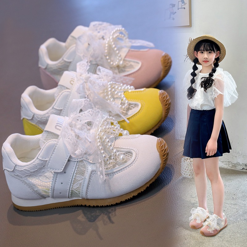 11863134.德国飞鹰女童蕾丝德训鞋2025夏季新款小女孩百搭阿甘鞋网面休闲板鞋运动鞋(大一码拍)