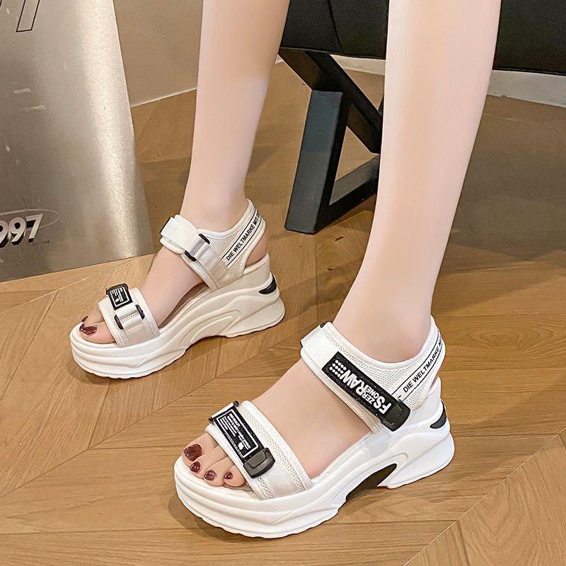 11996750.FANDEI夏季新款透气时尚沙滩鞋女鞋魔术贴凉鞋厚底增高凉鞋