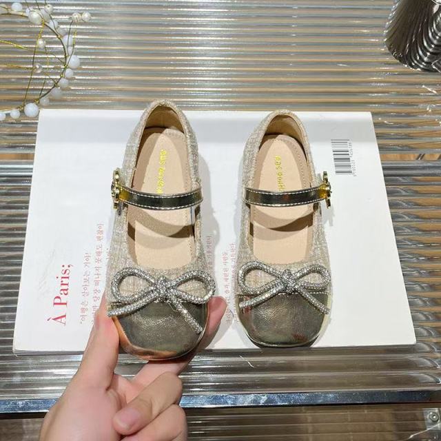 12408717.德国飞鹰秋季新款女童小皮鞋时尚小香风公主鞋儿童防滑单鞋宝宝软底鞋