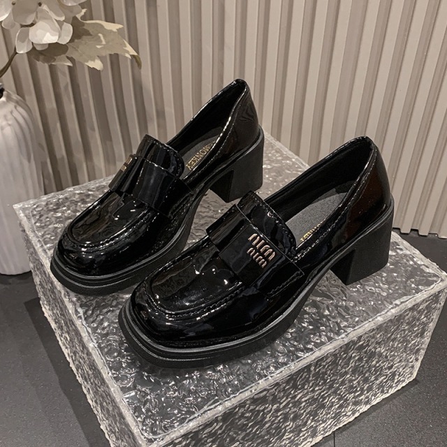 12688963.FANDEI春秋季新款方头黑色小皮鞋一脚蹬乐福鞋高跟鞋百搭亮皮女单鞋
