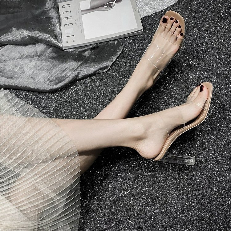 13302805.德国飞鹰2026凉鞋女夏外穿百搭水晶透明粗跟仙女风中跟高跟鞋