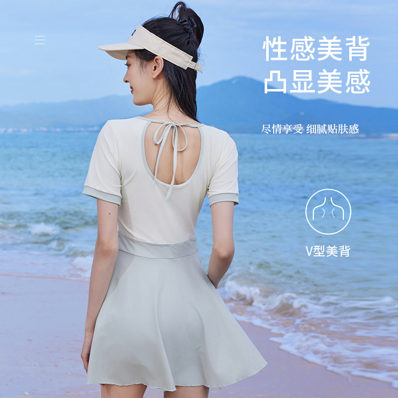 10452388.巴洛尼莫女款泳衣夏季新品连体甜美清新高腰显瘦泳装海边沙滩涉水度假泳衣YY8894