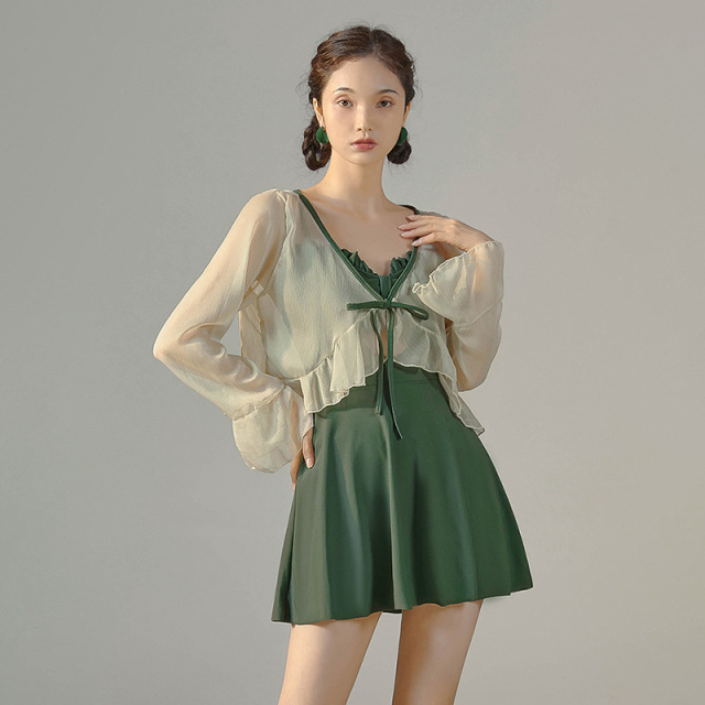 12155853.巴洛尼莫2026新款游泳衣女保守遮肚显瘦泡温泉超仙ins长袖两件套YY9307