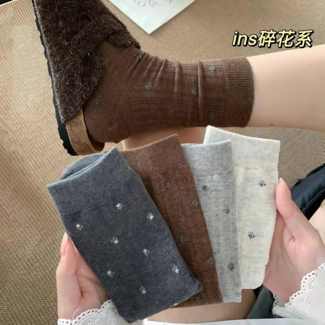 12611954.【5双装】巴洛尼莫秋冬新款温柔小碎花袜子女士中筒袜ins风百搭堆堆袜长筒袜日系WZ553