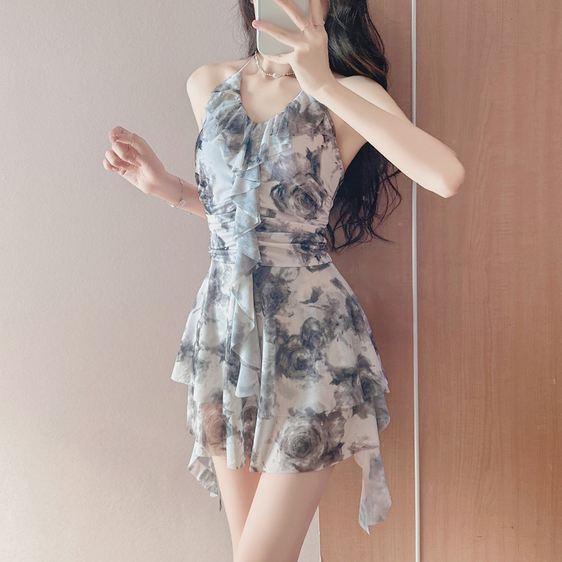 13603965.巴洛尼莫2026夏季新款连体泳衣女士保守裙式挂脖显瘦温泉游泳装YY3046