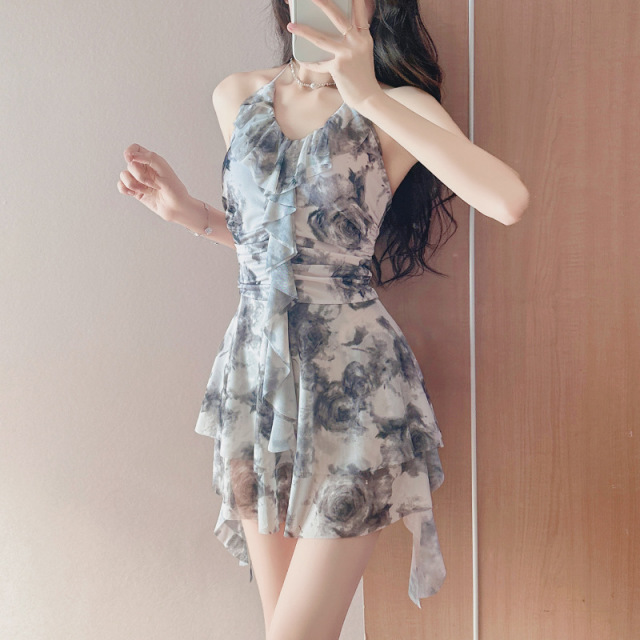13603965.巴洛尼莫2026夏季新款连体泳衣女士保守裙式挂脖显瘦温泉游泳装YY3046
