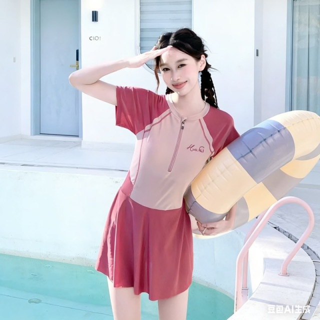 13603969.巴洛尼莫运动游泳衣女士连体保守2026夏季新款专业裙式温泉泳装YY6622