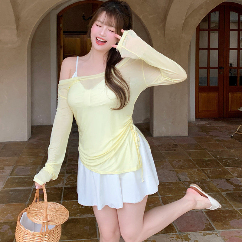 13722737.巴洛尼莫绝美温泉游衣女长袖罩衣连体显瘦遮肉泳装度假韩系泳衣YY2664