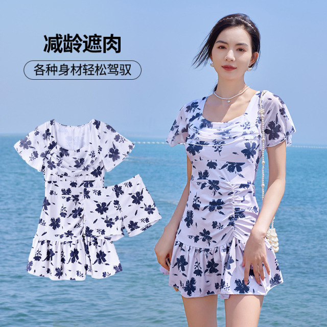 13757962.巴洛尼莫泳衣保守分体女新款夏季碎花小清新高腰遮肉显瘦裙式温泉度假YY8838