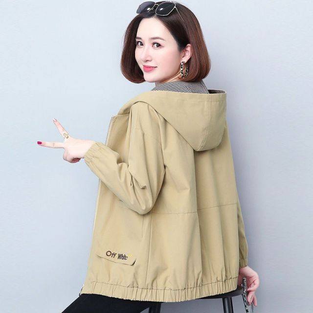 13811343.巴洛尼莫新款时尚连帽妈妈宽松大码休闲短款风衣夹克外套女小个子WT051