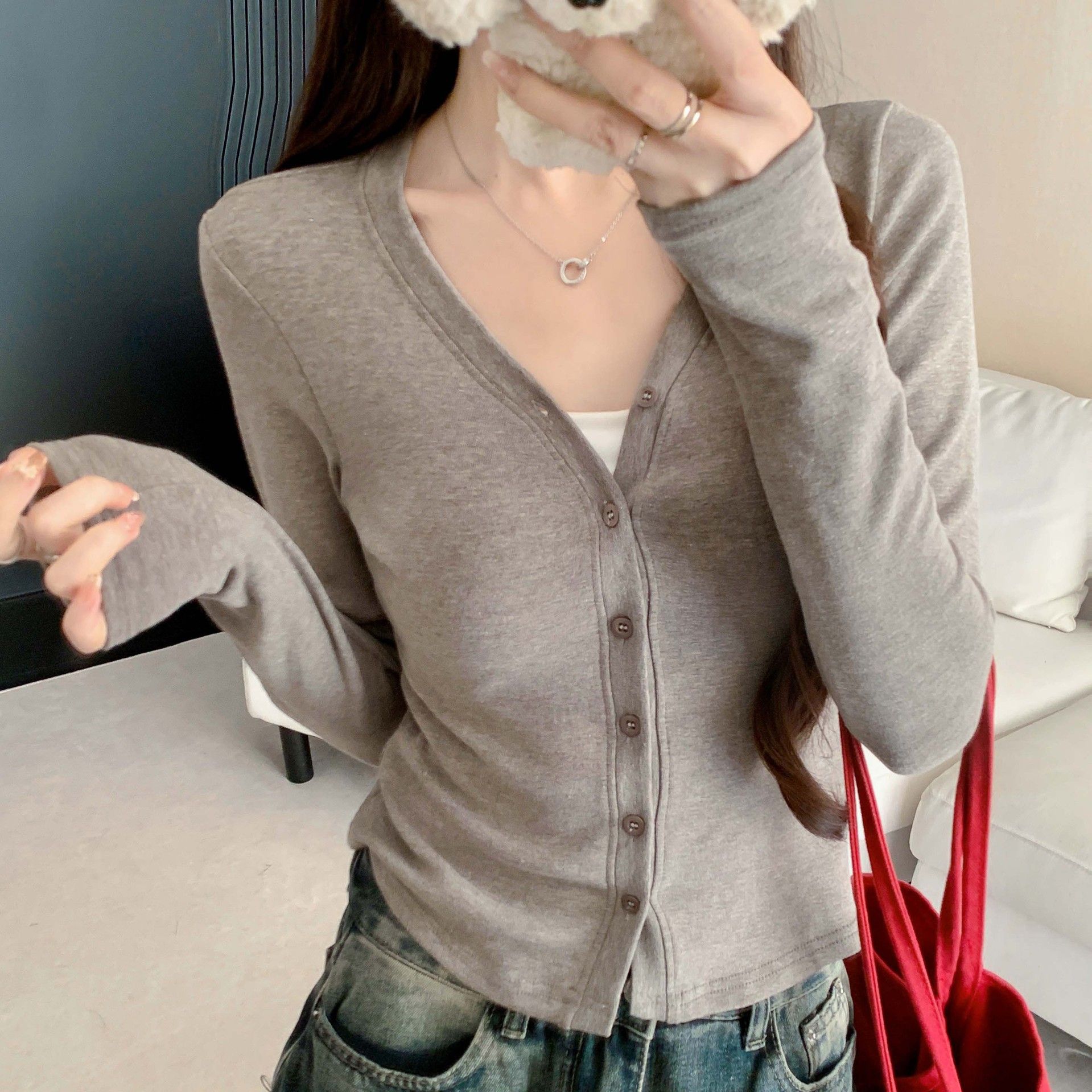 13824791.巴洛尼莫百搭V领针织开衫外套女春秋冬长袖上衣慵懒感外搭修身显瘦TXK2687