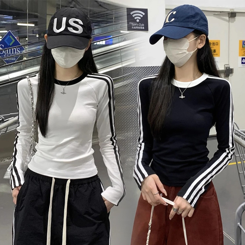 13855739.巴洛尼莫三条杠圆领长袖女士春秋新款美式内搭修身显瘦休闲运动上衣TXA131