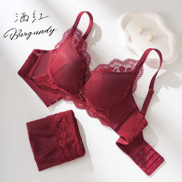13190377.诗瑞妃轻奢缎面法式蕾丝性感纯欲内衣套装女小胸显大文胸聚拢收副乳上托