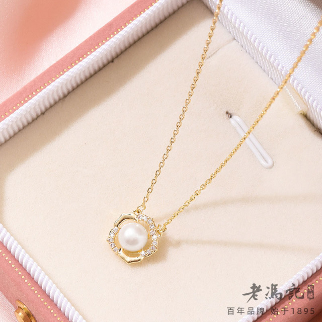 11563947.天然淡水珍珠山茶花轻奢小众吊坠高品质