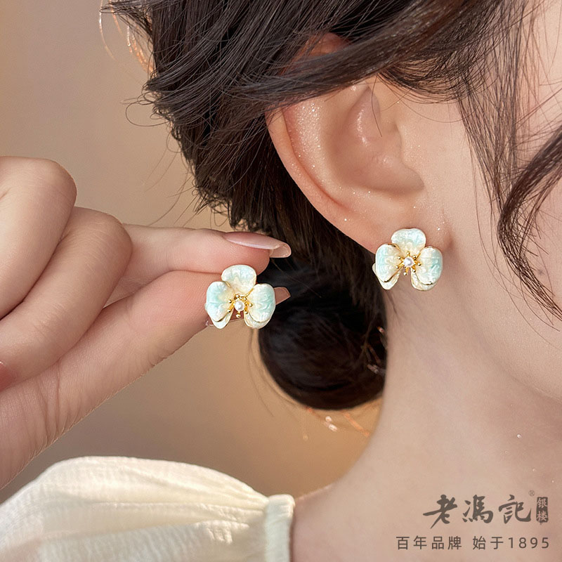 12332485.银针蓝色滴油花朵施家珍珠耳钉精致百搭