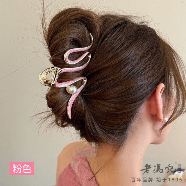 12551740.新品小众轻奢波浪鲨鱼夹大号高级感