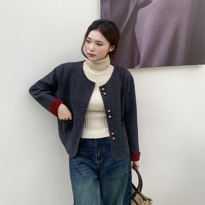 13826673.【衣购思】高级感气质轻奢轻熟风短外套女春秋新款小个子超火开衫外搭卫衣夹克女装