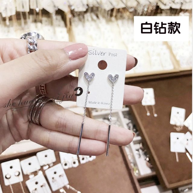 10582549.晶芭莎 镶锆爱心流苏耳坠