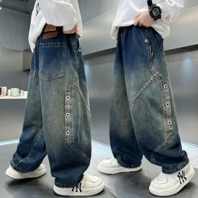 12939732.男童春秋款中大童侧边纽扣牛仔裤