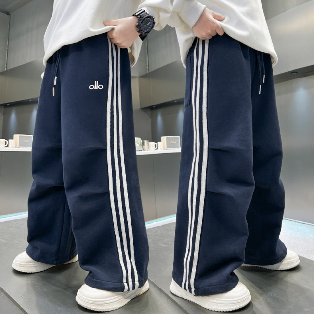 12939686.男童春秋款中大童侧边三条杠直筒运动裤