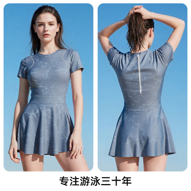 13697481.天姿连体泳衣女平角泳装短袖裙式透气快干修身显瘦保守新款