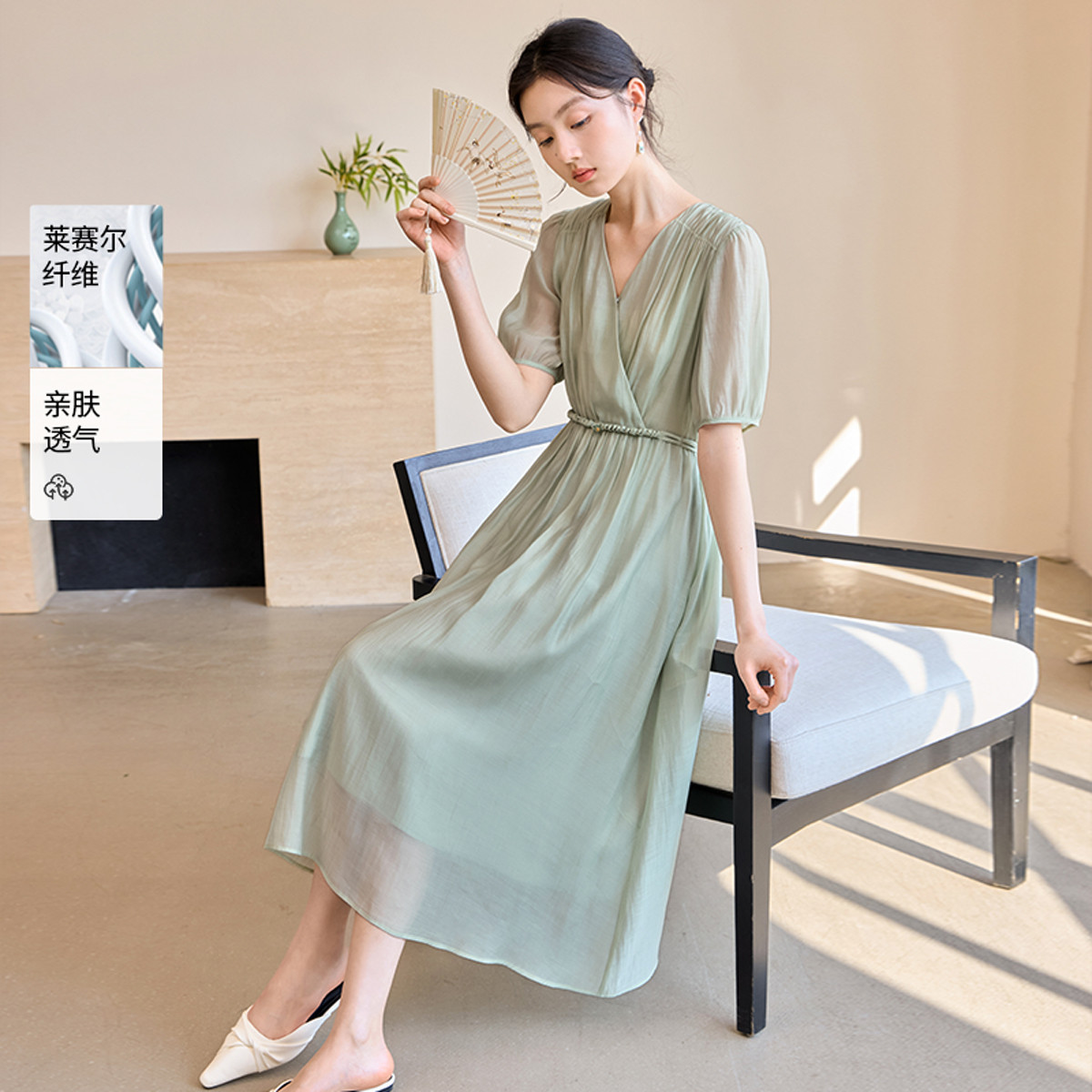 12273178.香影新中式天丝连衣裙女2025夏装新款绿色收腰短袖绝美轻国风裙子