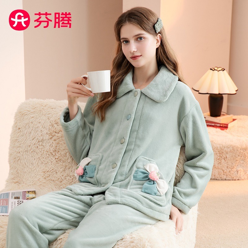 11321005.芬腾【柔软法兰绒】秋冬暖绒翻领草莓蝴蝶结少女暖和家居服套装女睡衣