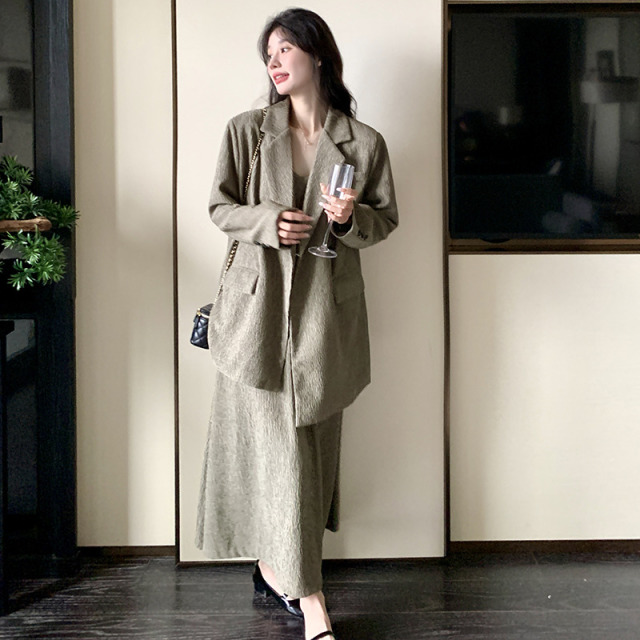11709334.牧冬羊厅里厅气连衣裙套装女早春穿搭一整套高级感西装吊带裙气质两件套
