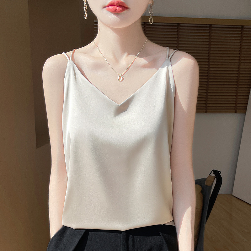 11747572.牧冬羊V领纯色缎面美背吊带