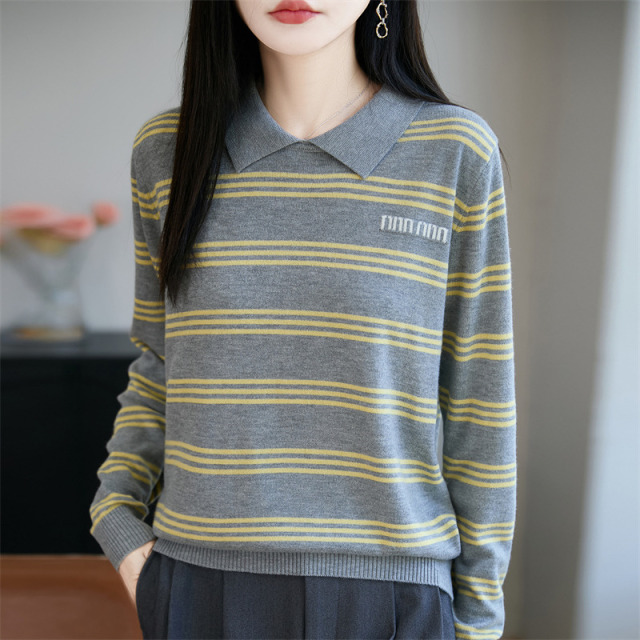 12479628.牧冬羊精纺羊毛POLO领刺绣针织衫