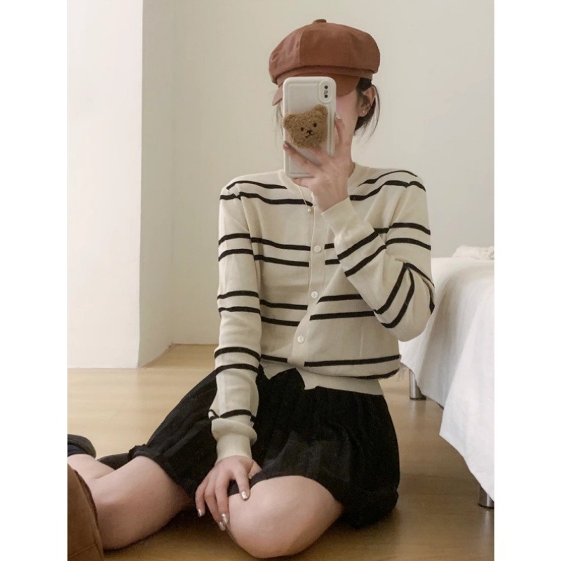 12594626.牧冬羊条纹毛衣开衫外套女春季新款韩版时髦气质显瘦百搭圆领针织短外套