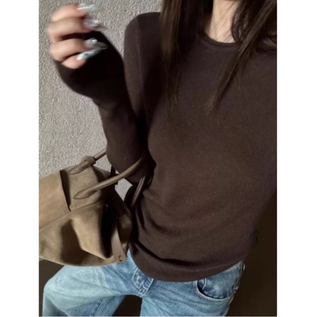 13775675.牧冬羊精纺羊毛卷边四平圆领针织衫