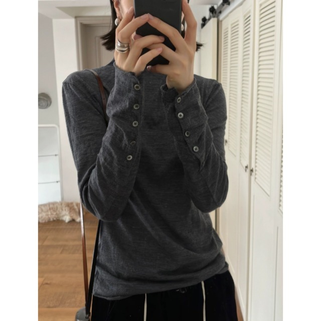 13819347.牧冬羊精纺羊毛背后扣打底卷边领针织衫