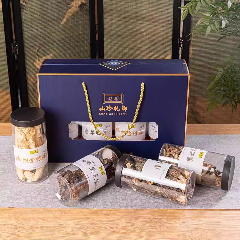 12697896.冠耳 蓝色礼盒 山珍菌菇干货礼盒置办春节送礼佳品走亲送戚长辈大气有面子