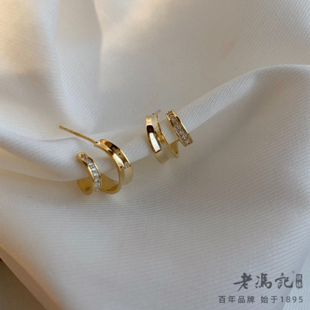 9550015.设计感小香风轻奢半圈高级感耳钉