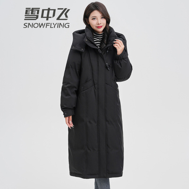 13137586.雪中飞女士长款加厚羽绒服冬季时尚洋气潮流款高档舒适防风外套女
