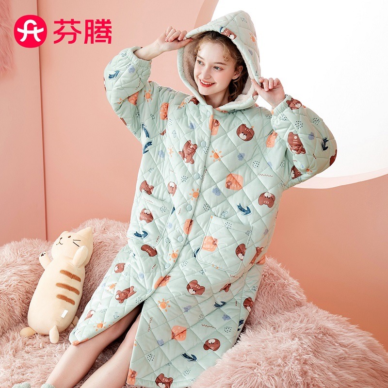 9983518.芬腾【卡贝绒夹棉小熊】秋冬连帽保暖长袖防静电家居服睡裙女裙子