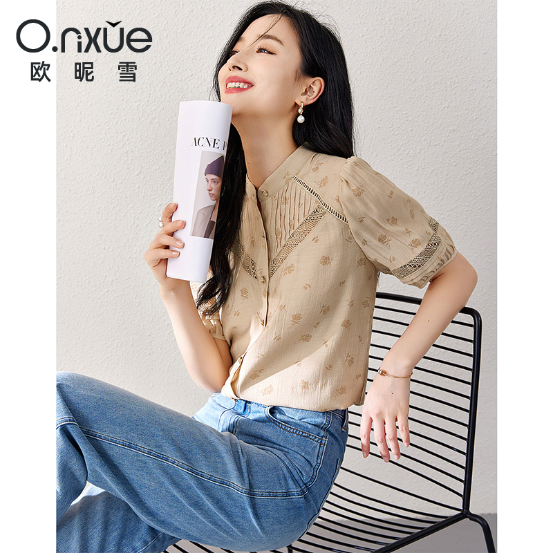 9104176.欧昵雪浪漫镂空拼接印花衬衫夏季新品文艺花边淑女范直筒上衣短袖衬衣女
