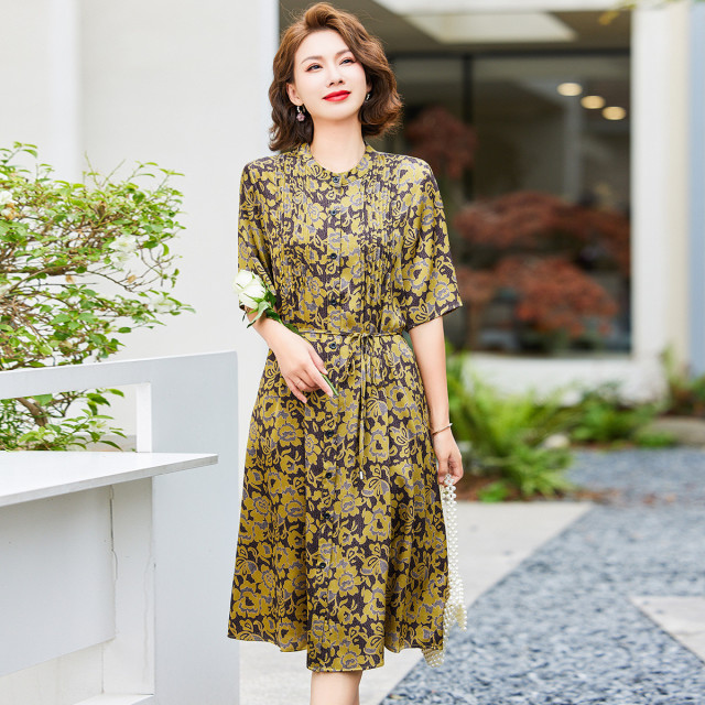 9137312.中年妈妈夏装薄款雪纺连衣裙洋气五分袖中老年女裙子